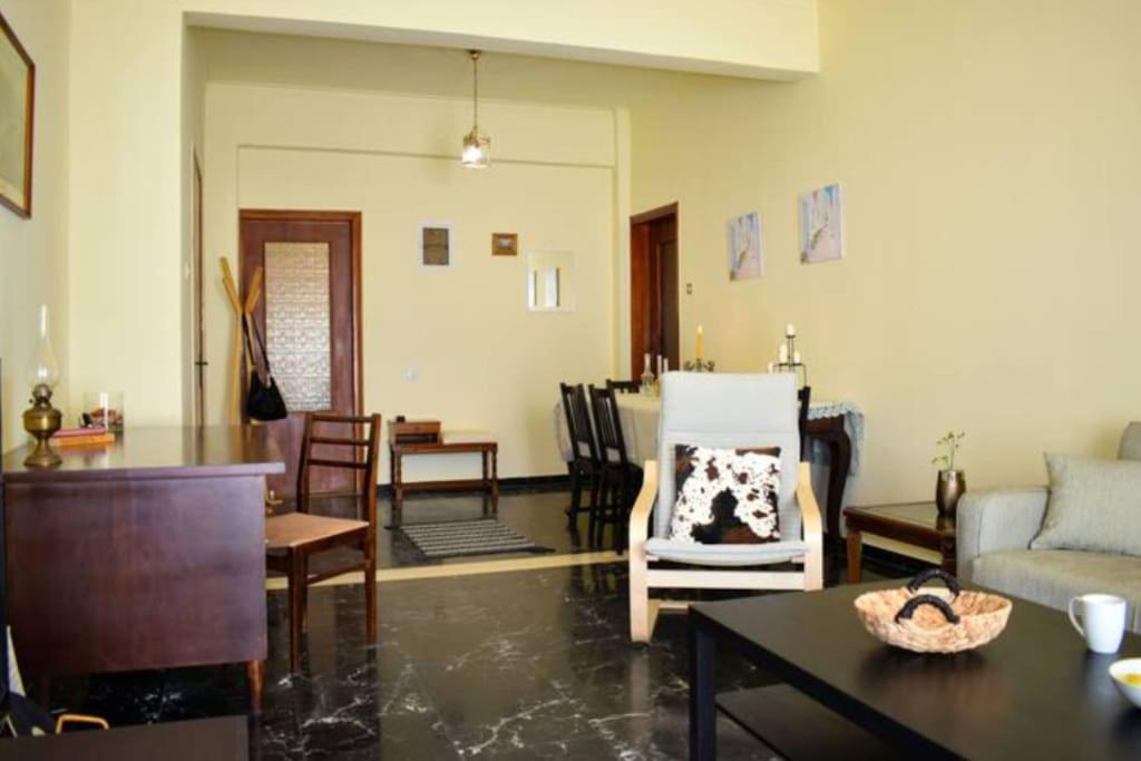 Marble Cool 2-Bedroom Down Town Yard House Киссамос Экстерьер фото